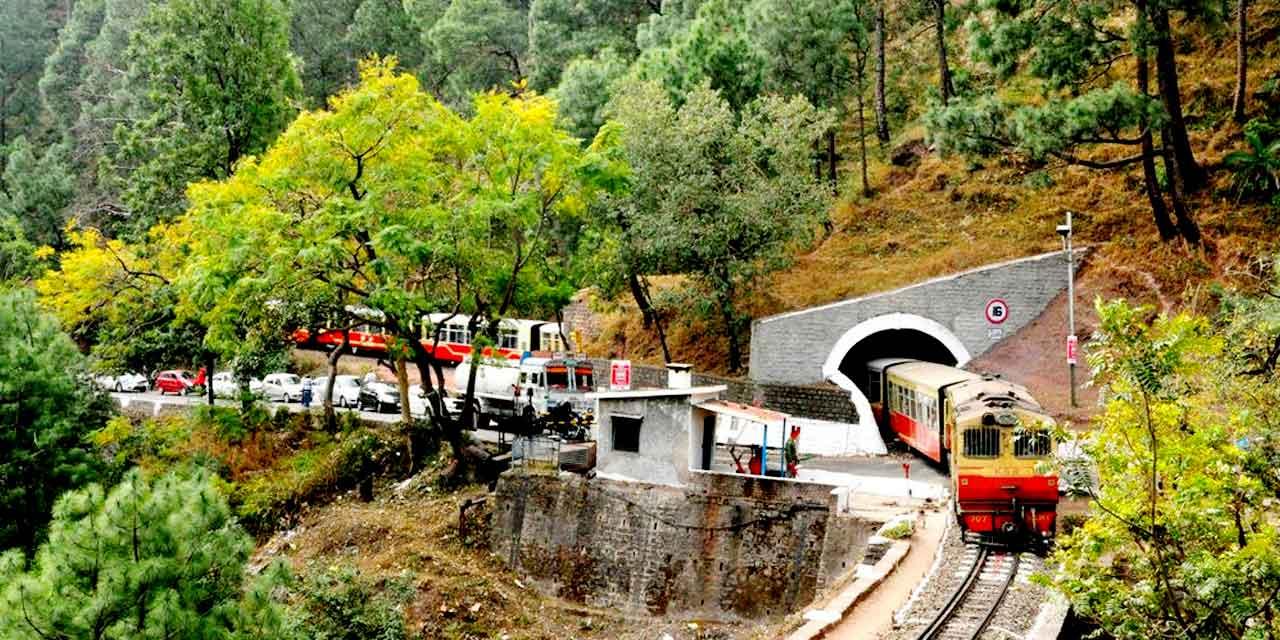 Kalka Shimla Toy Train (Timings, Entry Fees, Images & Location)
